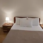Kyrezis Apartment